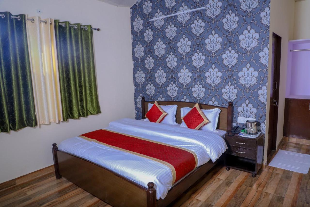 Hotel Yash Vilas 사와이 마도푸르 외부 사진